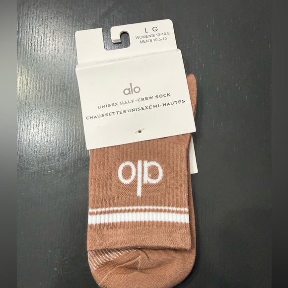 ALO Yoga Unisex Half-Crew Socks - Tan - Picture 1 of 2